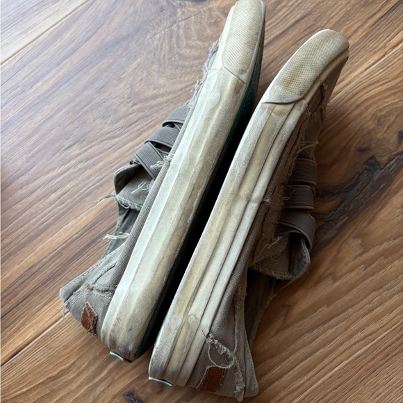 Blowfish Malibu Marley slip on sneaker - Picture 6 of 7